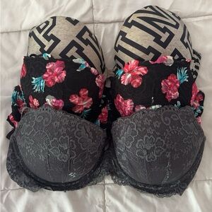 Victorias Secret Bra Set